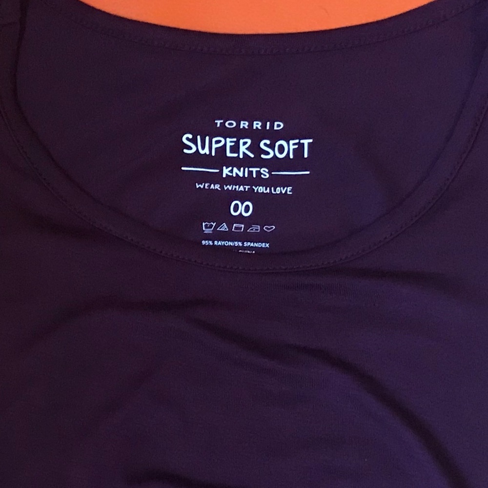 Women’s Flowy Sleeveless Top